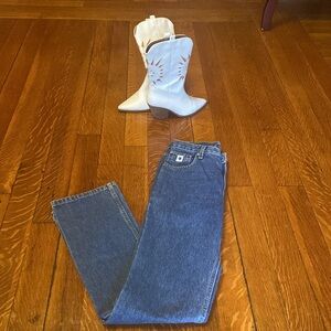 Vintage Rockies Gorgeous Darker Wash Size 7 Long Boot Cut ( Fits up to W30)